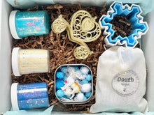 Load image into Gallery viewer, Winter Wonderland Deluxe Christmas Kit
